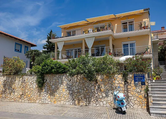 Malerisches Nur 200 Meter Zum Mit Privater Terrasse, Grill, Pool, Lounge-bereich Apartment *