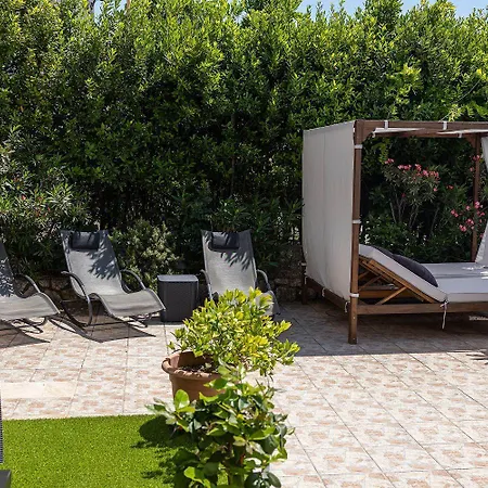 Apartmán Malerisches Nur 200 Meter Zum Mit Privater Terrasse, Grill, Pool, Lounge-bereich