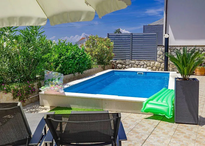Malerisches Nur 200 Meter Zum Mit Privater Terrasse, Grill, Pool, Lounge-bereich